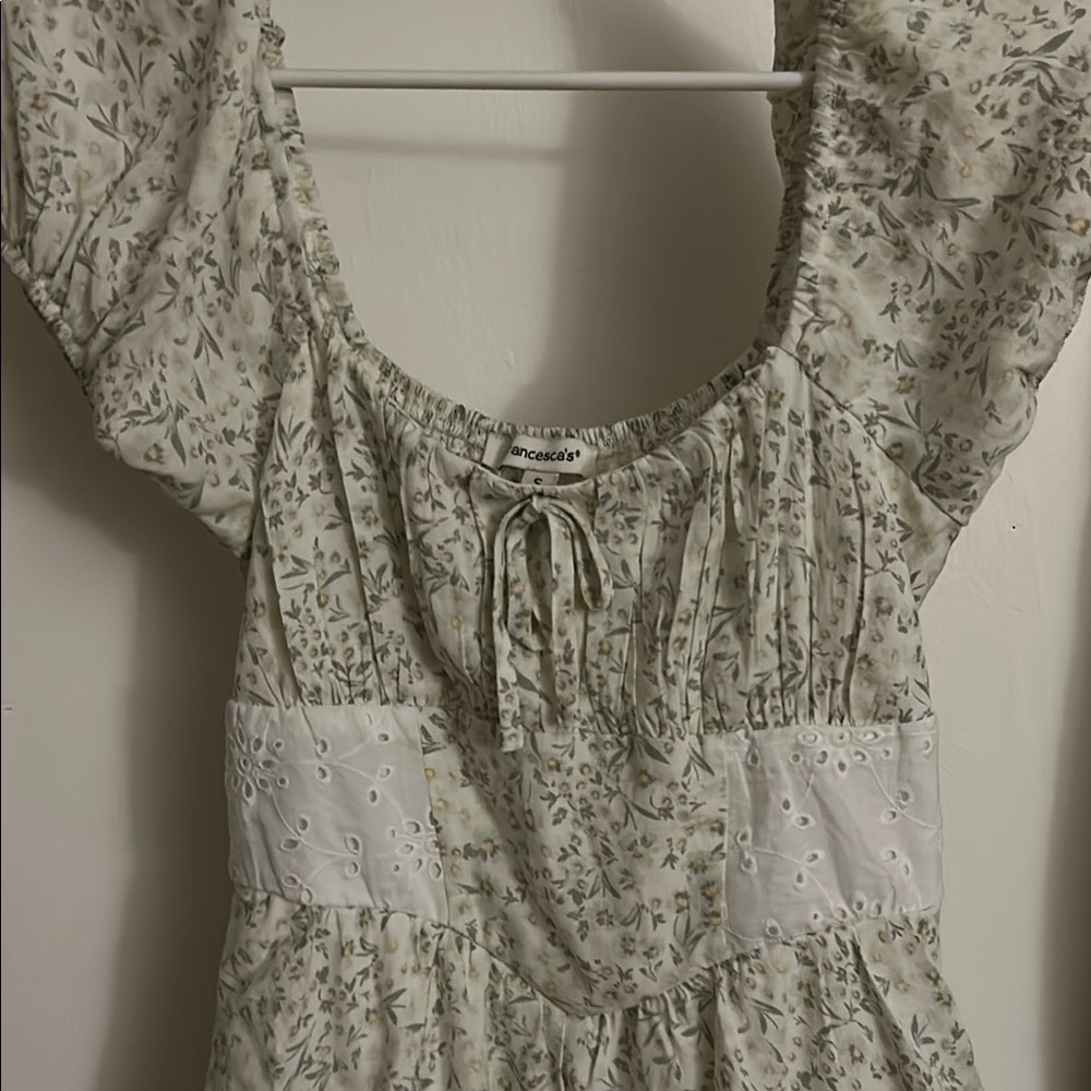Floral Ruffle Romper - Picture 3 of 5